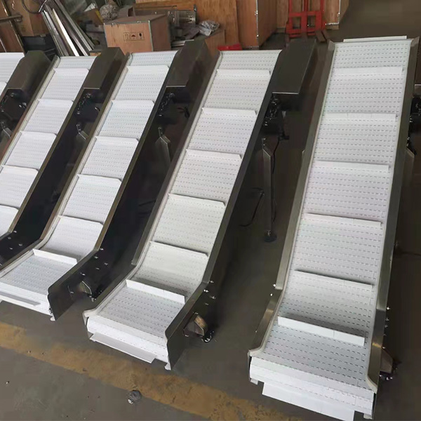 China Modular Belt Conveyor Die Mold Belt Conveyor Lifter Conveyor